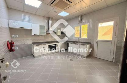Compound - 5 - 5 for rent in Muraikh - AlMuraikh - Doha
