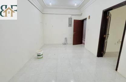 Apartment - 3 Bedrooms - 3 Bathrooms for rent in Al Mansoura - Al Mansoura - Doha