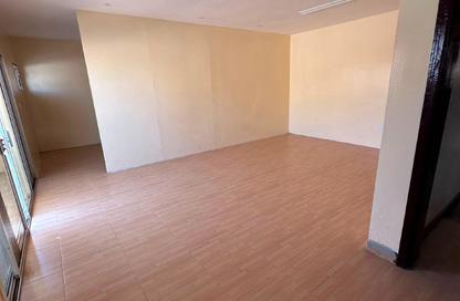 Apartment - 2 Bedrooms - 1 Bathroom for rent in Old Al Ghanim - Al Ghanim - Doha Apartment - 2 Bedrooms - 1 Bathroom for rent in Old Al Ghanim - Al Ghanim - Doha