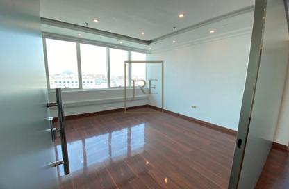 Office Space - Studio - 2 Bathrooms for rent in Al Sadd Road - Al Sadd - Doha