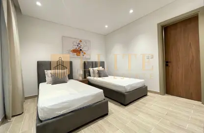 Apartment - 2 Bedrooms - 3 Bathrooms for rent in Citadel Corniche 72 - C-Ring - Doha