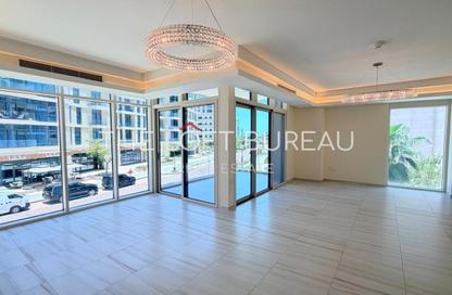 Apartment - 3 Bedrooms - 4 Bathrooms for rent in Crystal Residence - Gewan Island - The Pearl Island - Doha Apartment - 3 Bedrooms - 4 Bathrooms for rent in Crystal Residence - Gewan Island - The Pearl Island - Doha