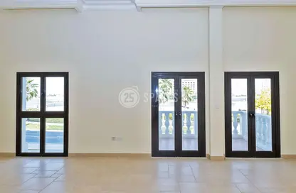 Apartment - 3 Bedrooms - 4 Bathrooms for rent in Carnaval - Qanat Quartier - The Pearl Island - Doha Apartment - 3 Bedrooms - 4 Bathrooms for rent in Carnaval - Qanat Quartier - The Pearl Island - Doha