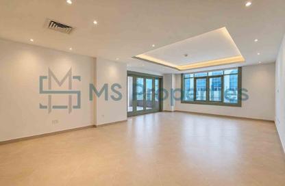 Apartment - 2 Bedrooms - 3 Bathrooms for rent in East Porto Drive - Porto Arabia - The Pearl Island - Doha Apartment - 2 Bedrooms - 3 Bathrooms for rent in East Porto Drive - Porto Arabia - The Pearl Island - Doha