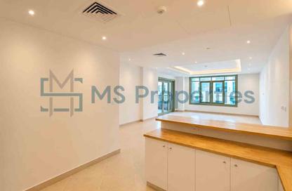 Apartment - 2 Bedrooms - 3 Bathrooms for rent in East Porto Drive - Porto Arabia - The Pearl Island - Doha