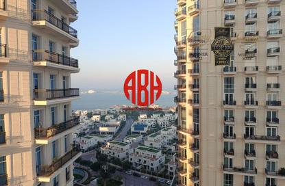 Apartment - 2 Bedrooms - 3 Bathrooms for rent in Floresta Gardens - Floresta Gardens - The Pearl Island - Doha