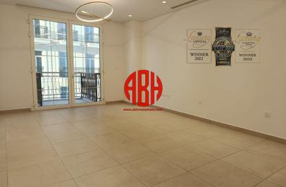 Apartment - 2 Bedrooms - 3 Bathrooms for rent in Floresta Gardens - Floresta Gardens - The Pearl Island - Doha