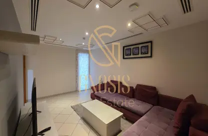 Apartment - 3 Bedrooms - 2 Bathrooms for rent in Bin Dirham 1 - Al Mansoura - Doha