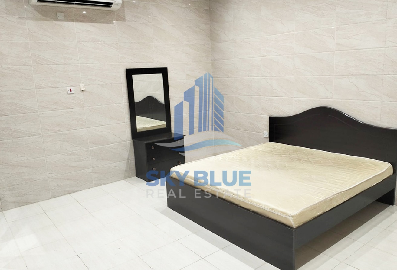 Spacious 1 BHK Penthouse in Abu Hamour