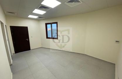 Apartment - Studio - 1 for rent in Al Duhail - Doha