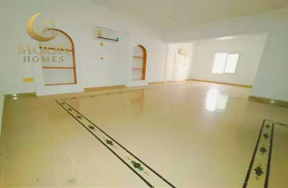 Apartment - 2 Bedrooms - 2 Bathrooms for rent in Old Airport Road - Old Airport Road - Doha