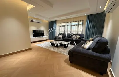 Apartment - 2 Bedrooms - 3 Bathrooms for rent in Al Nasr Street - Al Nasr - Doha