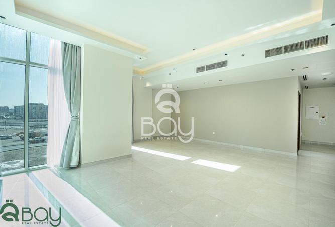 1001834 - Property Image 2