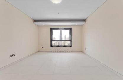 Apartment - 1 Bedroom - 2 Bathrooms for rent in Tower 23 - Porto Arabia - The Pearl Island - Doha