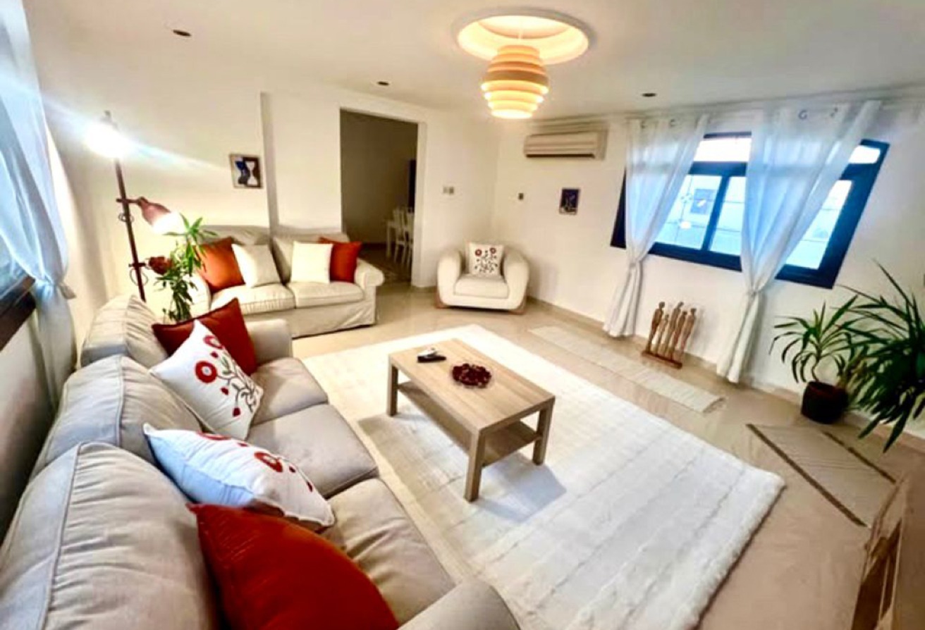 Modern 1 BHK in Onaiza with Bills Included