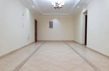 Apartment - 2 Bedrooms - 2 Bathrooms for rent in Al Sadd Road - Al Sadd - Doha