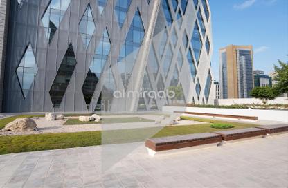 Show Room - Studio - 4 for rent in Burj Al Marina - Marina District - Lusail