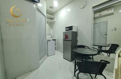 Apartment - Studio - 1 for rent in Umm Ghwailina Comm - Umm Ghuwalina - Umm Ghuwailina - Doha