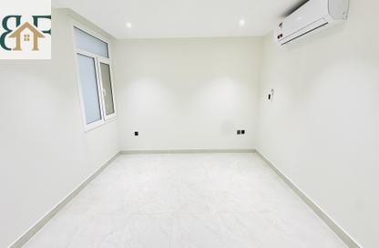 Apartment - 2 Bedrooms - 3 Bathrooms for rent in Al Mansoura - Al Mansoura - Doha