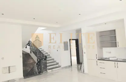 فيلا - 7 غرف نوم - 8 حمامات للايجار في الخيصة - الخيصة - أم صلال محمد