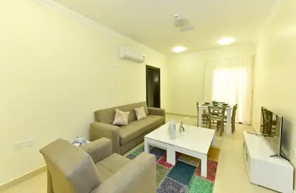 Apartment - 2 Bedrooms - 1 Bathroom for rent in Bin Omran 46 - Fereej Bin Omran - Doha