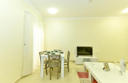 Apartment - 2 Bedrooms - 1 Bathroom for rent in Bin Omran 46 - Fereej Bin Omran - Doha Apartment - 2 Bedrooms - 1 Bathroom for rent in Bin Omran 46 - Fereej Bin Omran - Doha