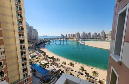 Apartment - 2 Bedrooms - 3 Bathrooms for rent in Viva West - Viva Bahriyah - The Pearl Island - Doha
