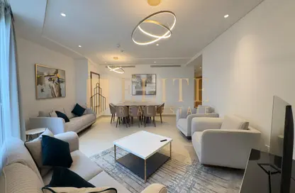 Apartment - 3 Bedrooms - 4 Bathrooms for rent in Floresta Gardens - Floresta Gardens - The Pearl Island - Doha