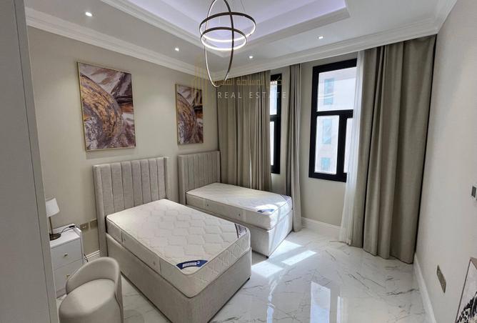 1032125 - Property Image 3