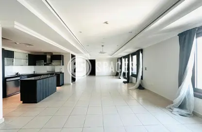 Apartment - 2 Bedrooms - 3 Bathrooms for sale in East Porto Drive - Porto Arabia - The Pearl Island - Doha