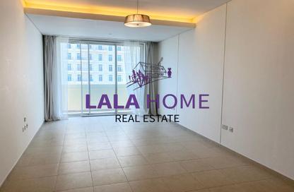 Apartment - 2 Bedrooms - 3 Bathrooms for rent in Viva West - Viva Bahriyah - The Pearl Island - Doha