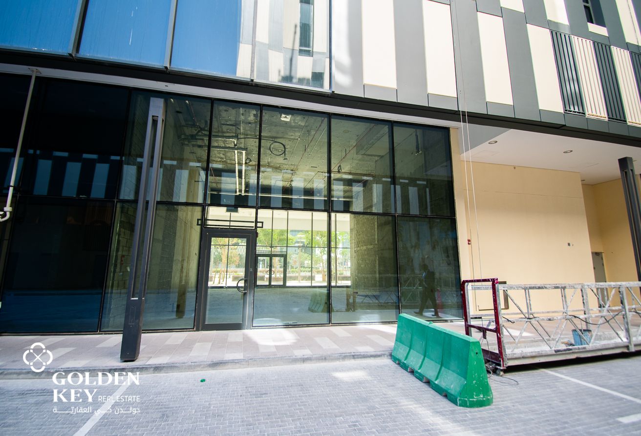 High Visibility Showroom/Shop – Lusail Boulevard