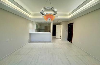 Apartment - 1 Bedroom - 2 Bathrooms for rent in Crystal Residence - Gewan Island - The Pearl Island - Doha Apartment - 1 Bedroom - 2 Bathrooms for rent in Crystal Residence - Gewan Island - The Pearl Island - Doha