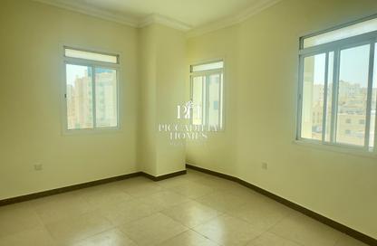 Apartment - 3 Bedrooms - 3 Bathrooms for rent in Al Hashmi Building - Al Muntazah Street - Al Muntazah - Doha