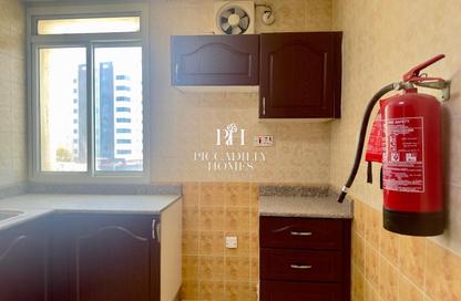 Apartment - 3 Bedrooms - 3 Bathrooms for rent in Al Hashmi Building - Al Muntazah Street - Al Muntazah - Doha