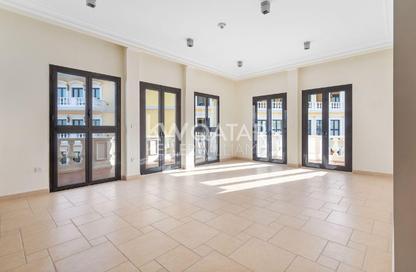Apartment - 3 Bedrooms - 4 Bathrooms for sale in Mercato - Qanat Quartier - The Pearl Island - Doha