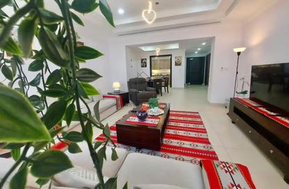 Apartment - 1 Bedroom - 2 Bathrooms for rent in West Porto Drive - Porto Arabia - The Pearl Island - Doha