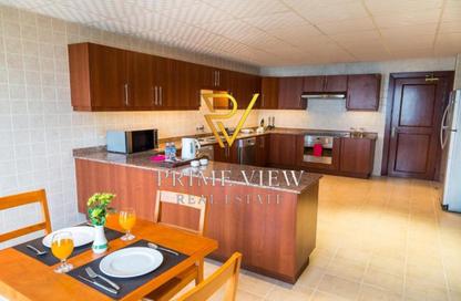 Apartment - 2 Bedrooms - 3 Bathrooms for rent in East Porto Drive - Porto Arabia - The Pearl Island - Doha