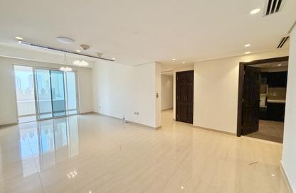 Apartment - 3 Bedrooms - 4 Bathrooms for rent in Viva West - Viva Bahriyah - The Pearl Island - Doha