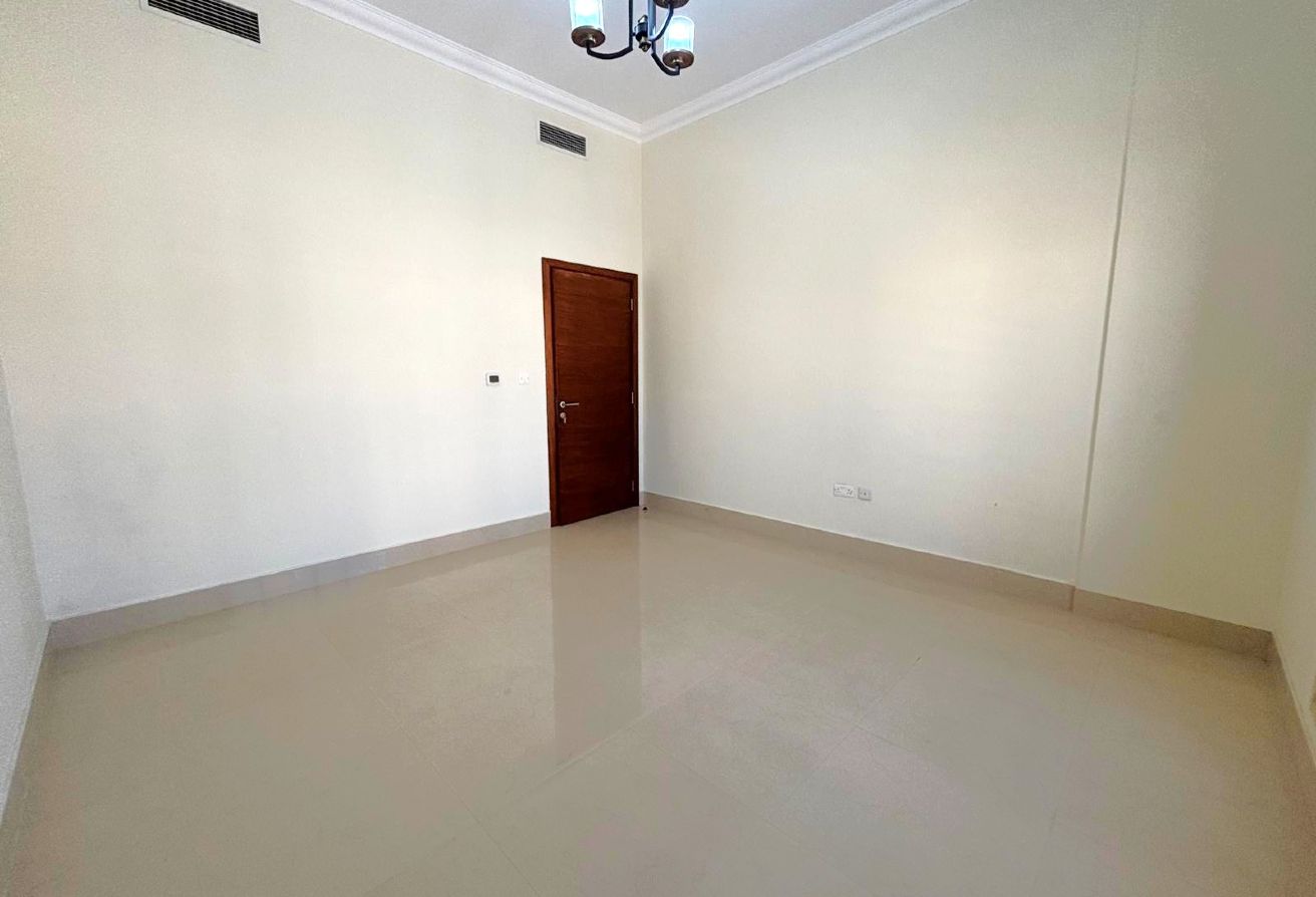 BILLS INCLUDED | SEMI FURNISHED 3 BHK | POOL | GYM - apartment in Fox Hills