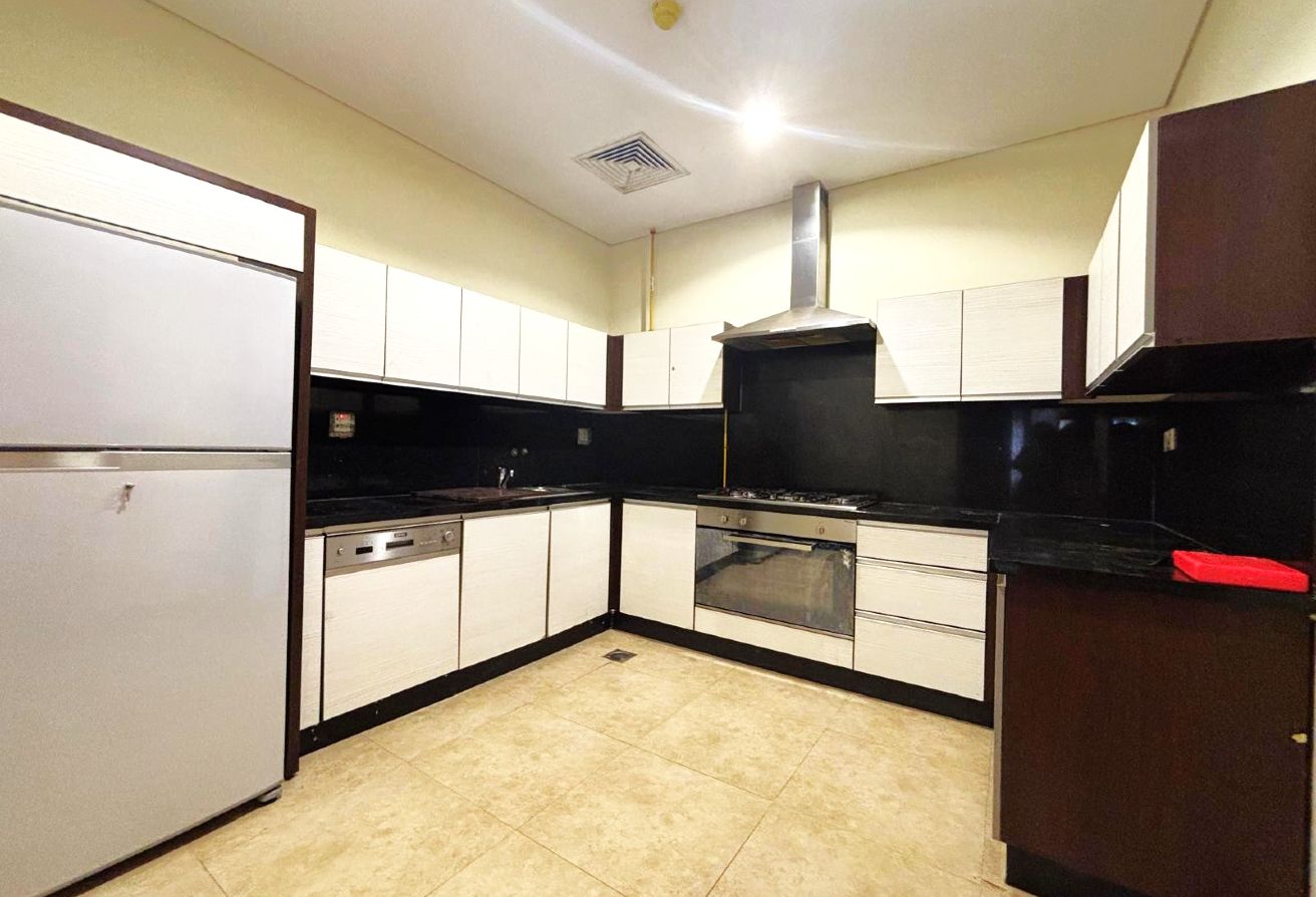 BILLS INCLUDED | SEMI FURNISHED 3 BHK | POOL | GYM - apartment in Fox Hills