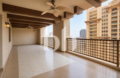 Apartment - 1 - 2 for sale in West Porto Drive - Porto Arabia - The Pearl Island - Doha