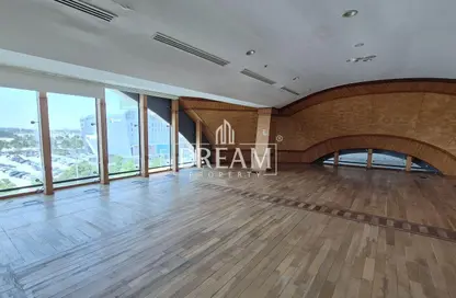 Office Space - 7+ Bedrooms - 4 Bathrooms for rent in Lusail City - Lusail