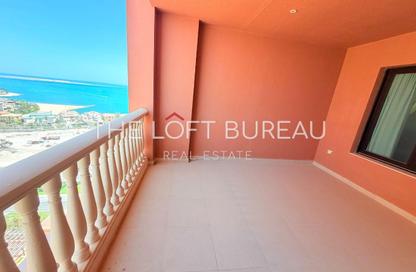 Apartment - 1 Bedroom - 2 Bathrooms for rent in East Porto Drive - Porto Arabia - The Pearl Island - Doha
