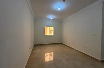 Apartment - 2 Bedrooms - 2 Bathrooms for rent in Al Zubair Bakkar Street - Al Sadd - Doha
