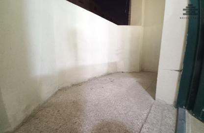 Apartment - 2 Bedrooms - 2 Bathrooms for rent in Al Khayareen Tower - Old Salata - Salata - Doha Apartment - 2 Bedrooms - 2 Bathrooms for rent in Al Khayareen Tower - Old Salata - Salata - Doha