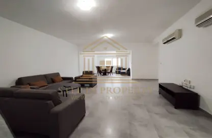 شقة - 2 غرف نوم - 2 حمامات للايجار في شارع الجزيره - فريج بن محمود الشمالي - فريج بن محمود - الدوحة