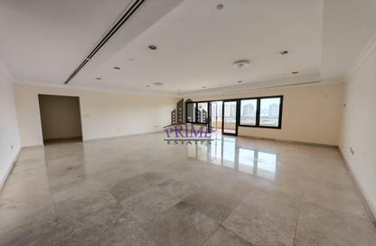 Apartment - 3 Bedrooms - 4 Bathrooms for rent in West Porto Drive - Porto Arabia - The Pearl Island - Doha