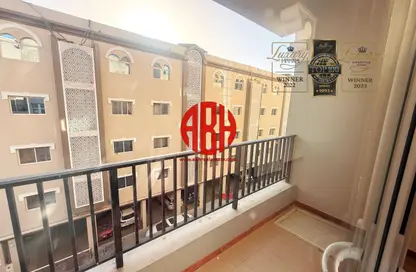 شقة - غرفة نوم - 1 حمام للايجار في برج السلام - شارع الكورنيش - شارع الكورنيش - الدوحة