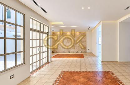 Villa - 4 - 5 for rent in Al Nasr Street - Al Nasr - Doha